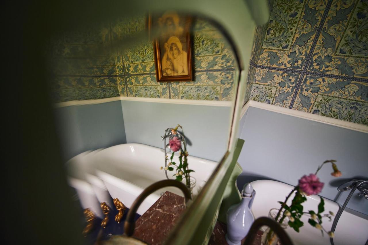 Heima I Stovu Hotell Hvalba Exteriör bild